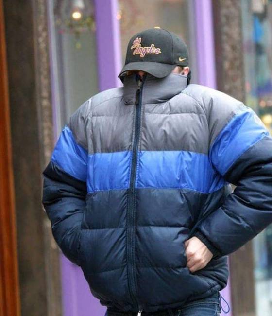 A paparazzók elleni harc koronázatlan királya persze Leonardo DiCaprio.