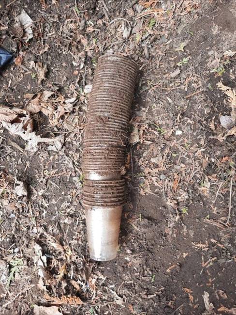 „Ez történt a "biológiailag lebomló" műanyag poharainkkal, amiket 15 éve dobtunk a komposztba."
