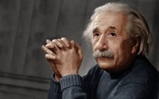 Miért nyújtja ki a nyelvét Einstein a híres fotón?