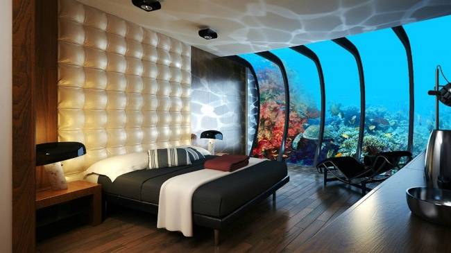 Vízalatti hotelszoba.