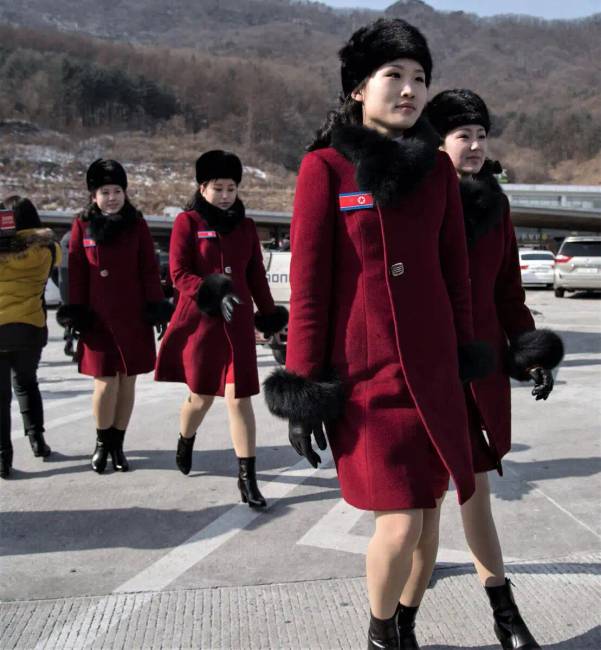 Mi az a „kippumjo” – egy 2000 nőből álló titkos állami dandár, akik Észak-Korea legfelsőbb tisztjeit szolgálják
