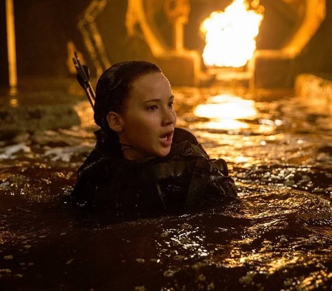 Az éhezők viadala: Jennifer Lawrence elviselhetetlen jelmezei és bonyolult jelenetei