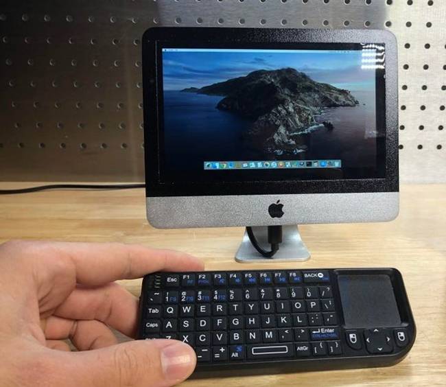 „Mini iMac-et készítettem, hangyák számára."