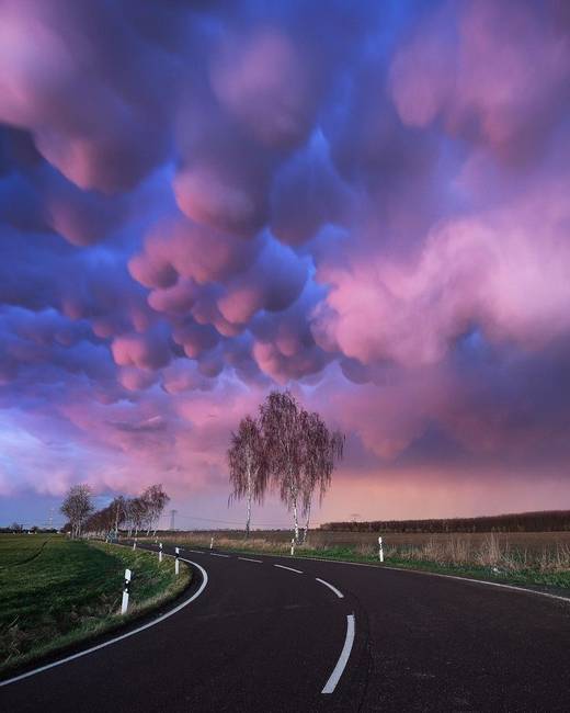 Így néznek ki a nagyon ritka mammatus felhők.
