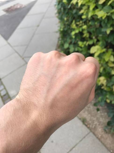 „Olyan, mintha az ereim a kézfejemen azt mondanák: Hi!"