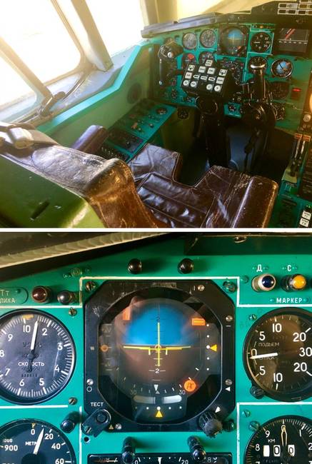 Egy Tu–144-es szuperszonikus utasszállító repülő pilótafülkéje az 1960-as évekből. Ez a gép annyira modern volt, hogy a legtöbb eszköz dizájnját leszámítva, még ma is pontosan ilyeneket használnak a repülőkben.