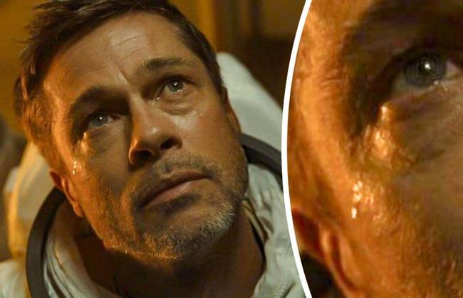 Az Ad Astra – Út a csillagokba című filmben, amikor Brad Pitt karaktere az édesapjával beszél, zéró gravitáció veszi körül a karaktert.