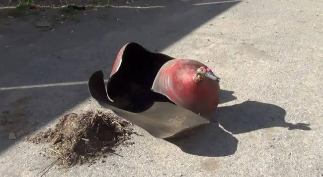 Mit nem lehet sarokcsiszolóval vágni?