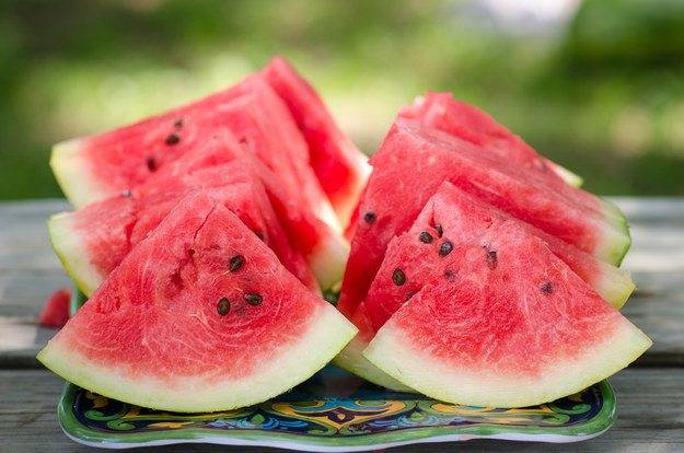Válassz egy-egy ételt ebből a 7 színből, és megmondjuk, hogy melyik generációban születtél