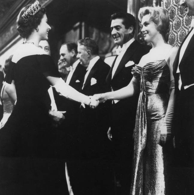 II. Erzsébet brit királynő és Marilyn Monroe ugyanabban az évben született.