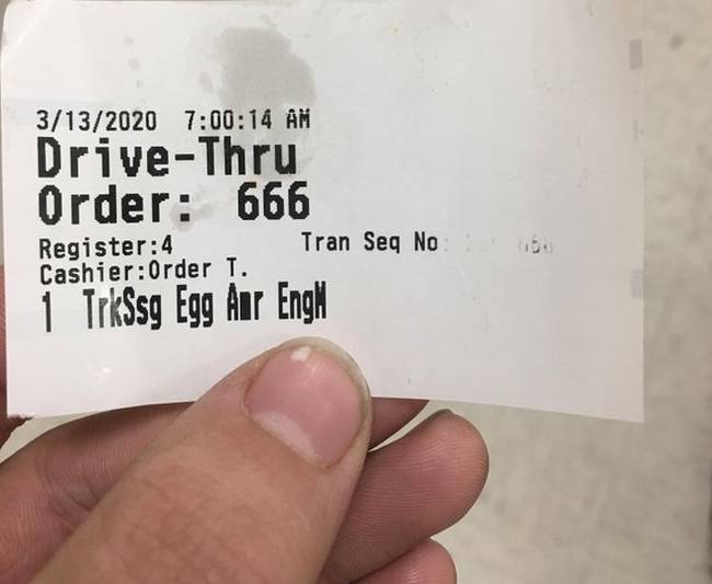 „666-os volt a rendelésszámom, péntek 13-án."