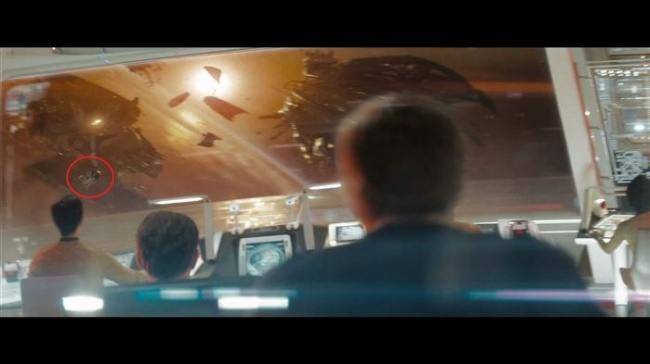 A Star Trek című film ezen jelenetében egy R2-D2 droid látható.
