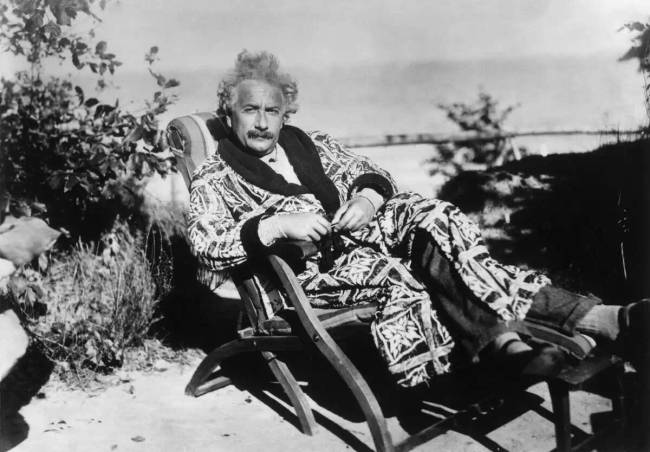 Miért nyújtja ki a nyelvét Einstein a híres fotón?
