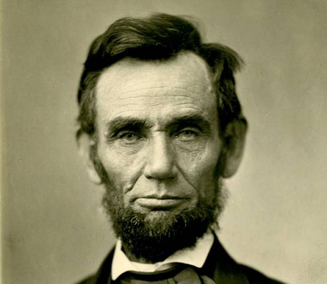 Az Amerikai Titkosszolgálatot az után alapították, hogy Abraham Lincoln elnököt megölték.
