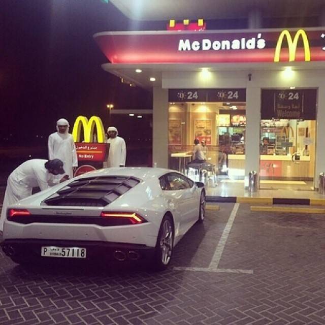Dubajban nincsenek munkanélküliek.