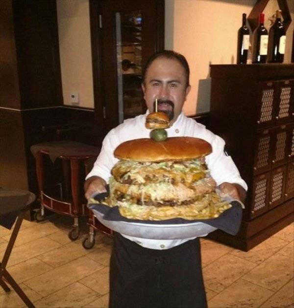 Ha úgy gondolod, hogy az előbbi hamburgerek nem voltak elég hatalmasak.