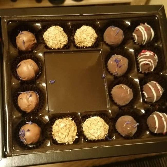 „Vettem magamnak egy nagy doboz drága csokoládét. A csalódásomat nem lehet szavakkal kifejezni."