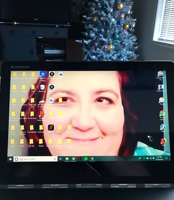 „A férjem tanár, ezért néha, amikor unatkozom, megváltoztatom a laptopján a háttérképet, hogy a diákjai azt higgyék, a képen látható nő a felesége."
