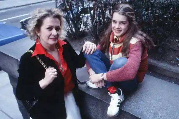 A gyönyörű színésznő, Brooke Shields tragédiája