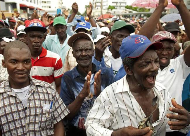 Hogy lehet, hogy ugyanazon a szigeten a Dominikai Köztársaság meggazdagodik, míg Haiti mély szegénységben él?