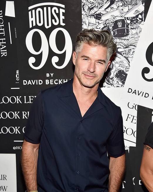 Eric Rutherford (51 éves)