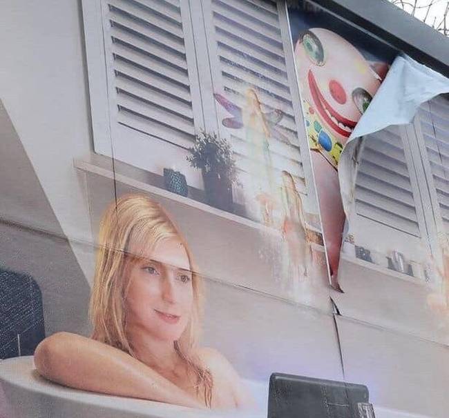 Ez a plakát akár egy horror film jelenete is lehetne.