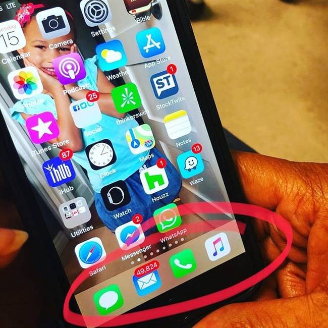 „Majdnem 50 ezer olvasatlan üzenet anyukám mobilján. Hogyan és miért?!"