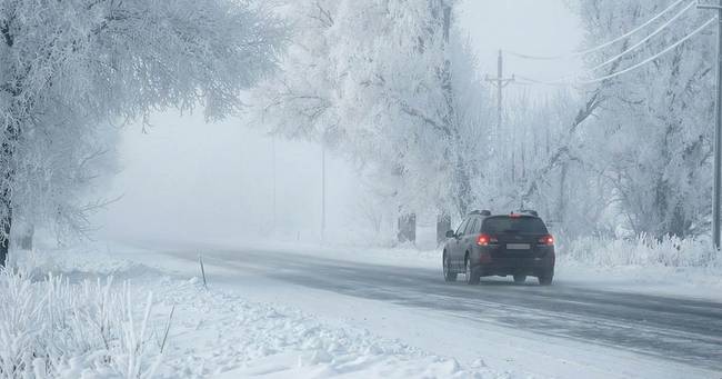 Miért nem mossák az autójukat a tapasztalt sofőrök télen: a „három hőmérséklet” szabálya