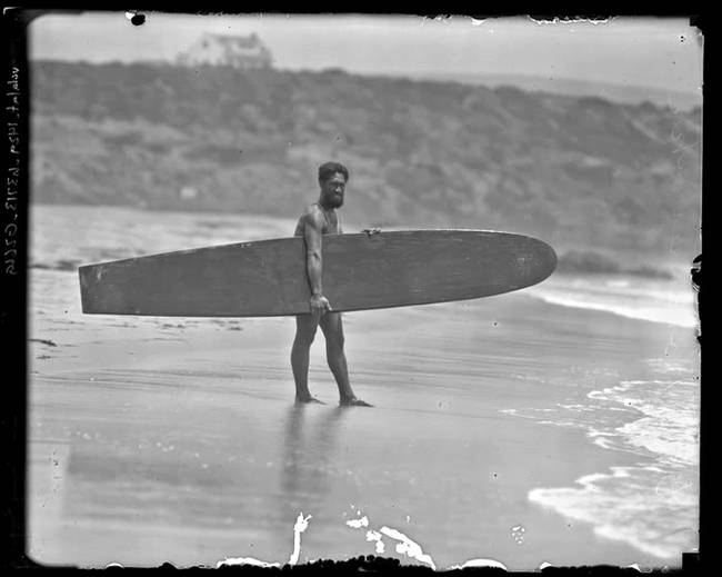 Duke Kahanamoku, a férfi, aki az egész világon népszerűvé tette a szörfözést - Hawaii, 1920.