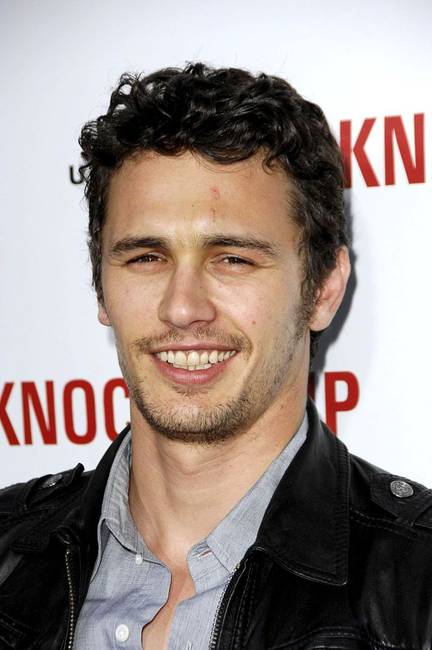 James Franco - angol nyelvből diplomázott.