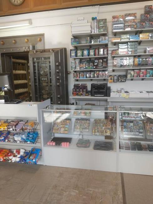 Ez a játékbolt is egy régi bank épületében lett kialakítva.