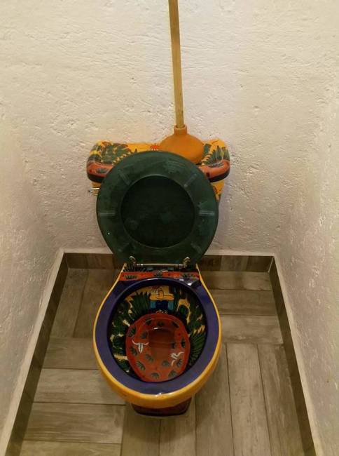 Egy mexikói étterem vécéje.