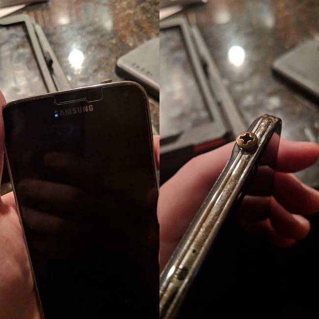„Nagyapám úgy gondolta, hogy a telefon fülhallgató nyílásába csavart kell fúrni."