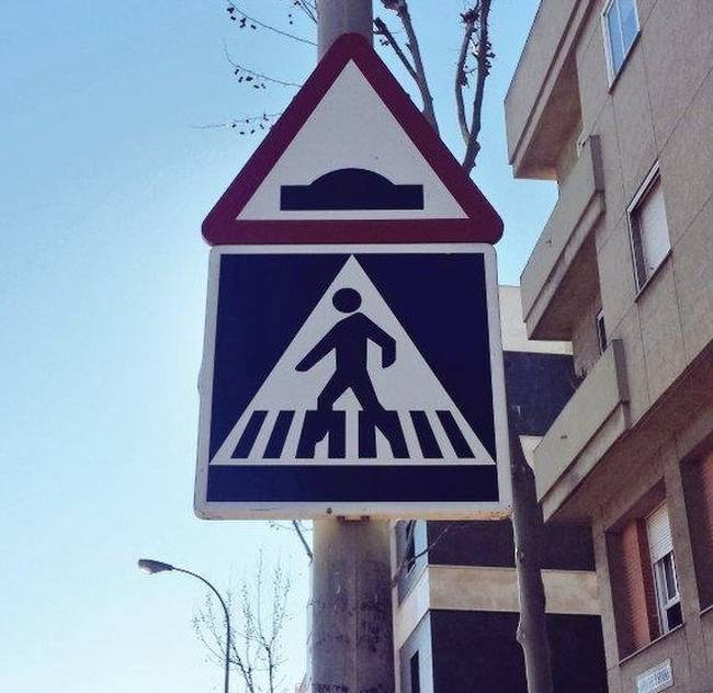 A tábla alapján itt egyértelműen nagyobb az UFO emberrablás kockázata, mint a város más részein.