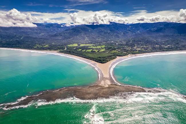 Costa Rica tengerpartja ennyire gyönyörű, mégsem roskadozik a turistáktól.