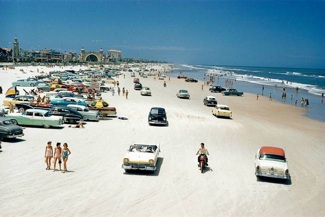 Daytona Beach, Florida, 1957-ben.