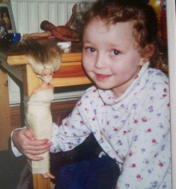 „Ne is figyelj rám, csak elraboltam és megkötöztem a nővérem Barbie-babáját 1996-ban."