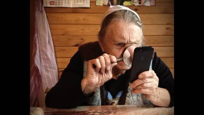 Miért ne aludj a telefonoddal a fejed mellett – és nem csak a sugárzásról van szó