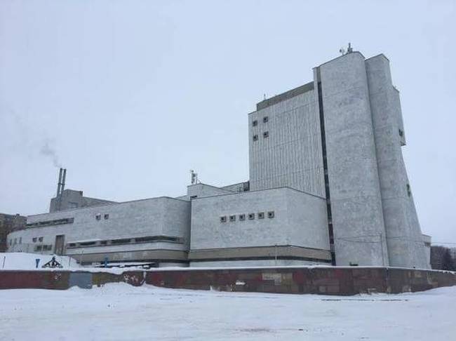 Első ránézésre olyan, mint a lázadók bázisa a Hothon, de valójában ez az orosz Csebokszári város opera- és balettszínháza.