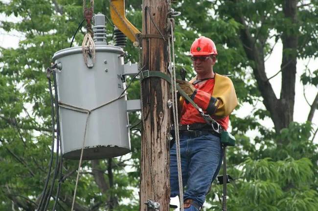Miért a fázist földelik az USA-ban, és nem a nullát? Furcsa amerikai feszültségstandardok: 120, 208, 240, 277 és 480 Volt, 60 Hz frekvenciával