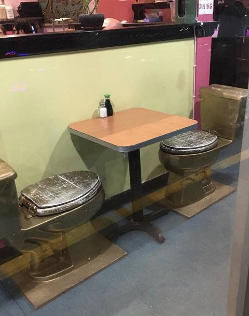 „Ebben az étteremben nagyon finom a sushi."