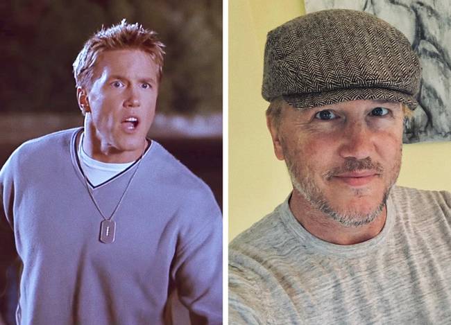 Lochlyn Munro, 54 éves