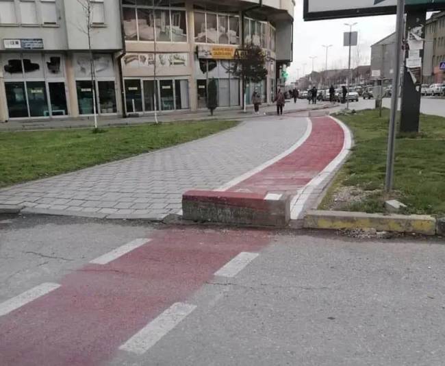 Kétkezi meló failok 16