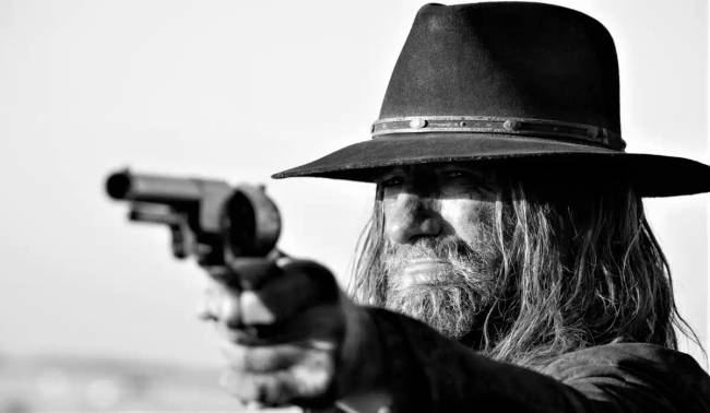Tudtad, hogy az igazi cowboyok miért csak 5 töltényt tettek a hatlövetű revolvereikbe?