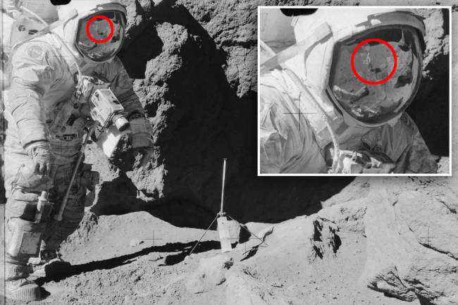 Furcsa tükörkép egy Apollo 17 űrhajós űrruhájának üvegében