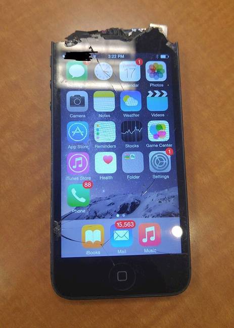 „Anyám felhívott, hogy a mobiltelefonjának nincs hangja."