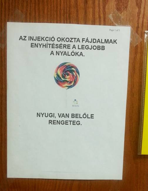 Egy gyermekorvos ajtaján... :)