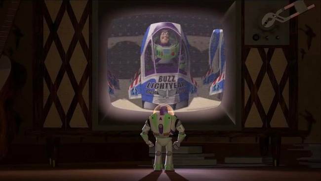 Sid házában egy fogó látható a televízió csatornaválasztó gombja helyén. (Toy Story, 1995)