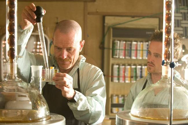 Bryan Cranston tényleg megtanulta, hogyan kell metamfetamint főzni a Breaking Bad című tévésorozatban játszott szerepéhez (2008-2013).