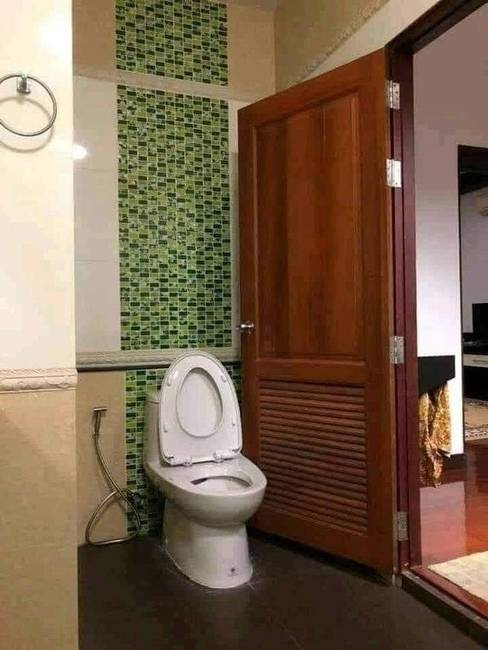 Úgysem akarta gondolom senki becsukni azt az ajtót.